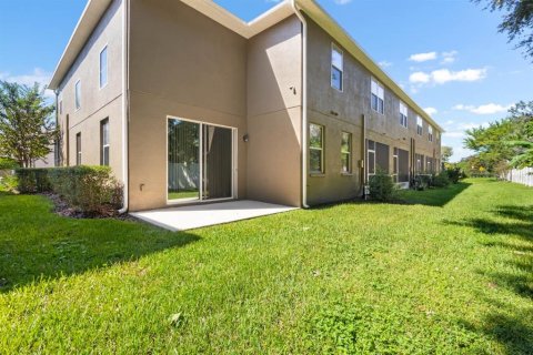 Townhouse in Brandon, Florida 3 bedrooms, 172.8 sq.m. № 2415387 - photo 20
