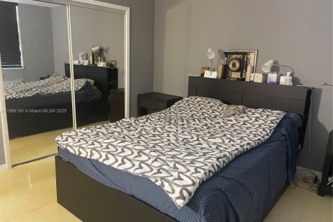 Condominio en alquiler en Hallandale Beach, Florida, 1 dormitorio, 81.57 m2 № 1943819 - foto 15