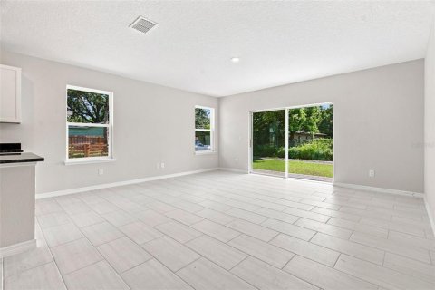 Villa ou maison à vendre à Sanford, Floride: 3 chambres, 173.73 m2 № 2289533 - photo 7