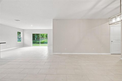Villa ou maison à vendre à Sanford, Floride: 3 chambres, 173.73 m2 № 2289533 - photo 2
