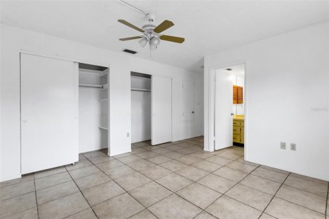 House in Sarasota, Florida 4 bedrooms, 179.3 sq.m. № 1654789 - photo 30
