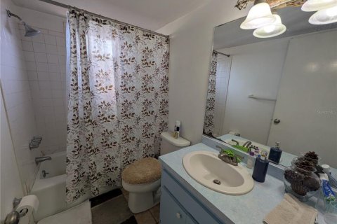 House in Sarasota, Florida 4 bedrooms, 179.3 sq.m. № 1654789 - photo 15