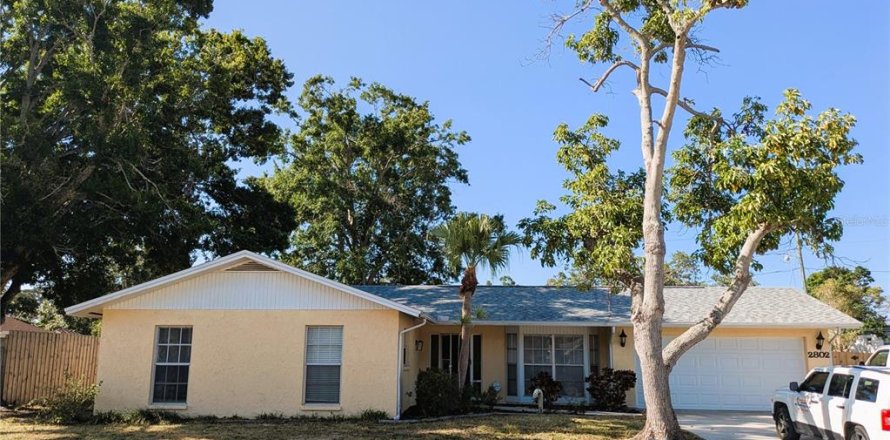 House in Sarasota, Florida 4 bedrooms, 179.3 sq.m. № 1654789