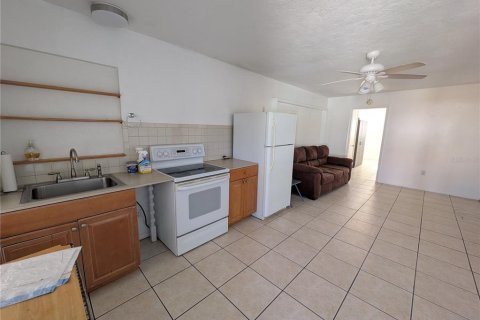 House in Sarasota, Florida 4 bedrooms, 179.3 sq.m. № 1654789 - photo 8