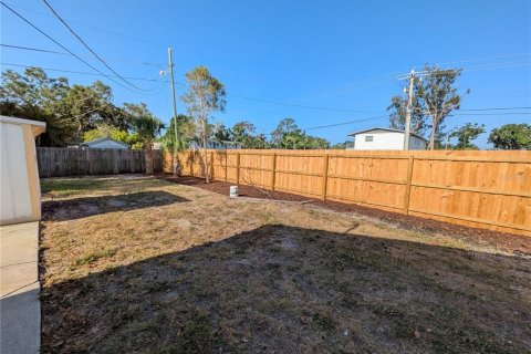 House in Sarasota, Florida 4 bedrooms, 179.3 sq.m. № 1654789 - photo 19
