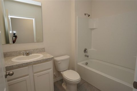 House in Saint Cloud, Florida 3 bedrooms, 150.5 sq.m. № 1916527 - photo 15