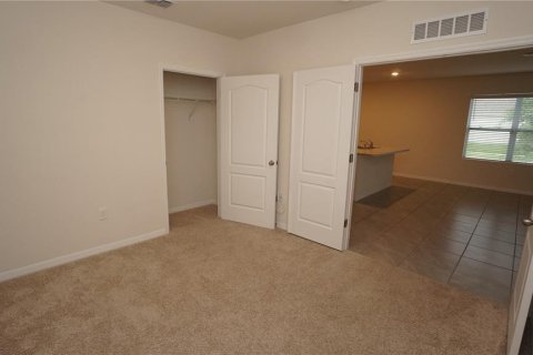 House in Saint Cloud, Florida 3 bedrooms, 150.5 sq.m. № 1916527 - photo 18