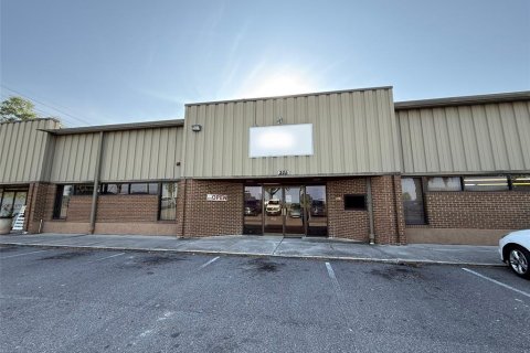 Propiedad comercial en alquiler en Ocala, Florida № 1675659 - foto 1