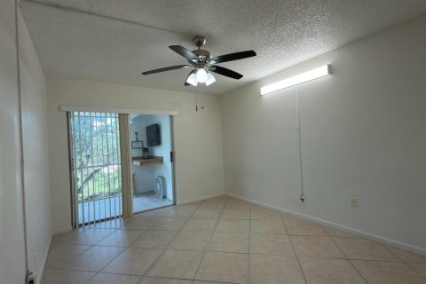 Appartement à louer à Boca Raton, Floride: 2 chambres, 92.44 m2 № 2380183 - photo 7