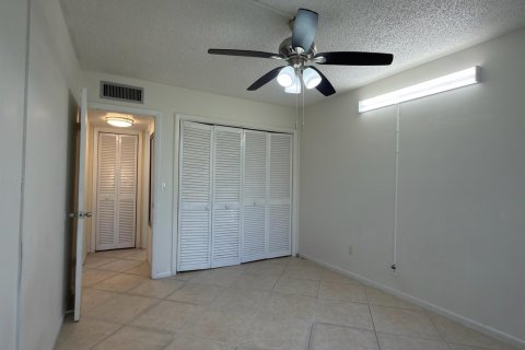 Appartement à louer à Boca Raton, Floride: 2 chambres, 92.44 m2 № 2380183 - photo 13