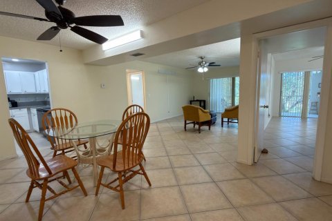 Appartement à louer à Boca Raton, Floride: 2 chambres, 92.44 m2 № 2380183 - photo 2