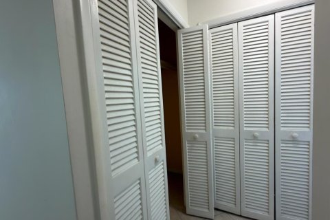 Appartement à louer à Boca Raton, Floride: 2 chambres, 92.44 m2 № 2380183 - photo 11