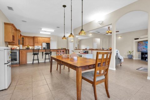 Villa ou maison à vendre à Dover, Floride: 5 chambres, 313.55 m2 № 2429614 - photo 9