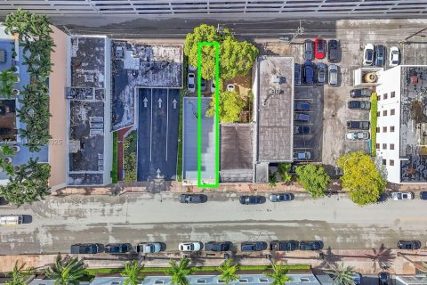 Propiedad comercial en venta en Coral Gables, Florida № 2013934 - foto 7