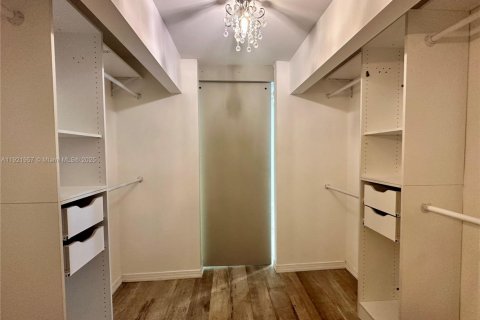 Villa ou maison à vendre à Pembroke Pines, Floride: 3 chambres, 125.98 m2 № 1975913 - photo 7