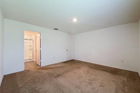 House in Poinciana, Florida 3 bedrooms, 134.43 sq.m. № 2222117 - photo 20