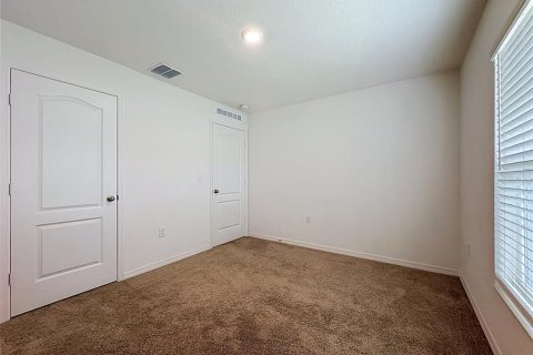 House in Poinciana, Florida 3 bedrooms, 134.43 sq.m. № 2222117 - photo 26