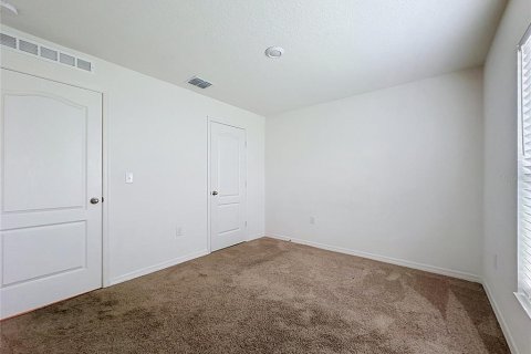 House in Poinciana, Florida 3 bedrooms, 134.43 sq.m. № 2222117 - photo 29