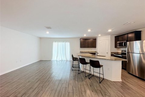 House in Poinciana, Florida 3 bedrooms, 134.43 sq.m. № 2222117 - photo 15