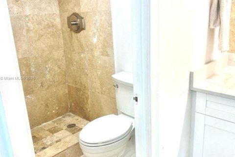 Condo in Sunny Isles Beach, Florida, 2 bedrooms  № 1926683 - photo 13