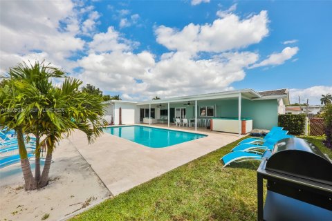 Villa ou maison à vendre à Hollywood, Floride: 4 chambres, 154.12 m2 № 2265117 - photo 7