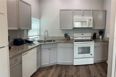 Villa ou maison à louer à Kissimmee, Floride: 4 chambres, 145.58 m2 № 2167323 - photo 12