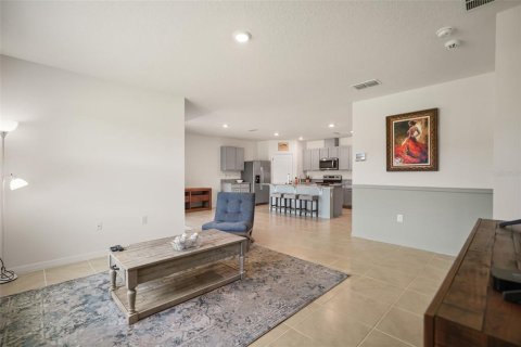 House in Sanford, Florida 4 bedrooms, 170.48 sq.m. № 2225506 - photo 6