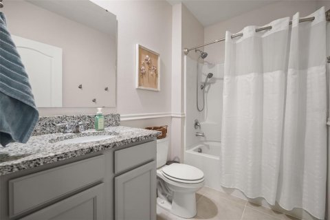 House in Sanford, Florida 4 bedrooms, 170.48 sq.m. № 2225506 - photo 27