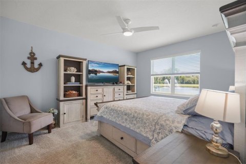House in Sanford, Florida 4 bedrooms, 170.48 sq.m. № 2225506 - photo 17