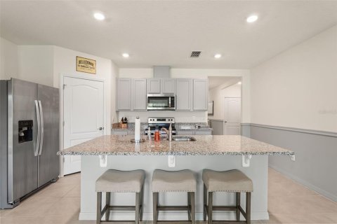 House in Sanford, Florida 4 bedrooms, 170.48 sq.m. № 2225506 - photo 13