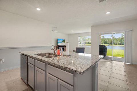 House in Sanford, Florida 4 bedrooms, 170.48 sq.m. № 2225506 - photo 15