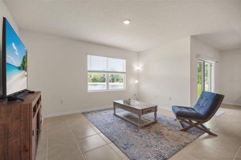 House in Sanford, Florida 4 bedrooms, 170.48 sq.m. № 2225506 - photo 7