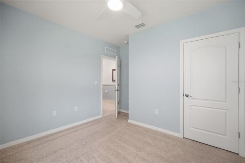 House in Sanford, Florida 4 bedrooms, 170.48 sq.m. № 2225506 - photo 29