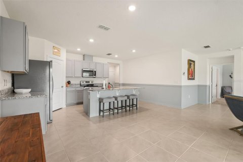 House in Sanford, Florida 4 bedrooms, 170.48 sq.m. № 2225506 - photo 16
