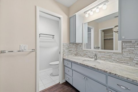 House in Venice, Florida 2 bedrooms, 142.14 sq.m. № 2429338 - photo 30