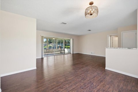 House in Venice, Florida 2 bedrooms, 142.14 sq.m. № 2429338 - photo 20