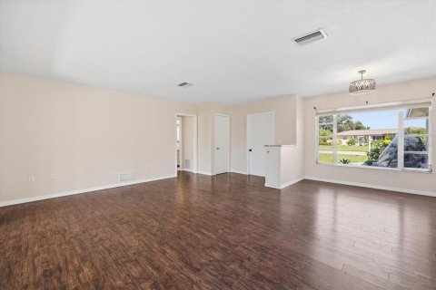 House in Venice, Florida 2 bedrooms, 142.14 sq.m. № 2429338 - photo 19