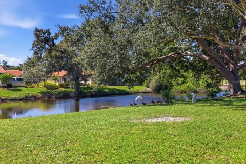 House in Venice, Florida 2 bedrooms, 142.14 sq.m. № 2429338 - photo 2