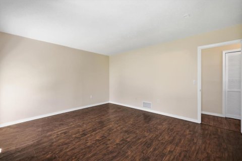 House in Venice, Florida 2 bedrooms, 142.14 sq.m. № 2429338 - photo 23