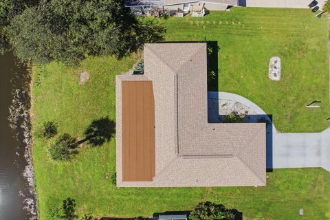 House in Venice, Florida 2 bedrooms, 142.14 sq.m. № 2429338 - photo 4