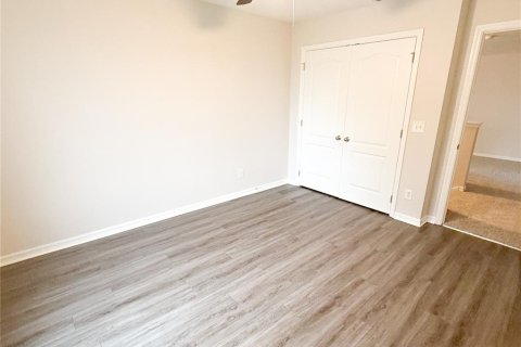 House in Kissimmee, Florida 5 bedrooms, 250.74 sq.m. № 1913087 - photo 29