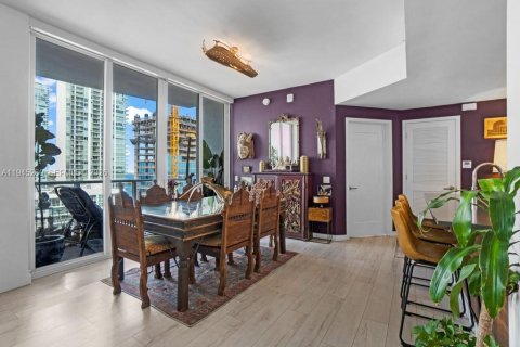 Condo in Miami, Florida, 1 bedroom  № 2062235 - photo 16