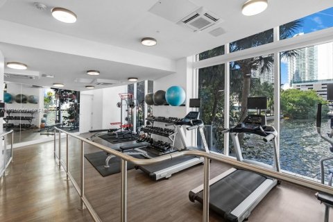 Condo in Miami, Florida, 1 bedroom  № 2062235 - photo 25