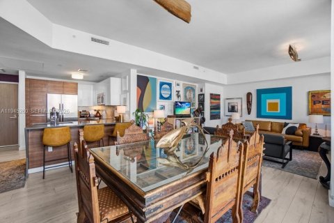 Condo in Miami, Florida, 1 bedroom  № 2062235 - photo 15