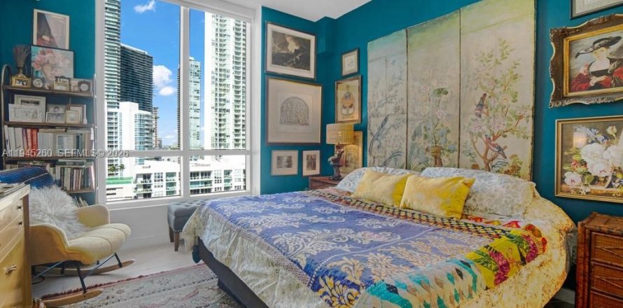 Condo in Miami, Florida, 1 bedroom  № 2062235