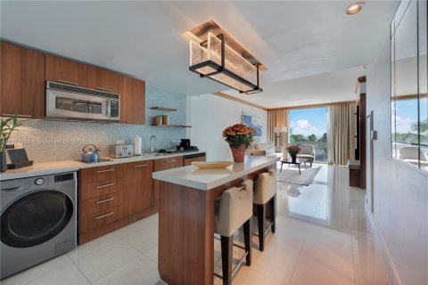 Купить кондоминиум в Майами-Бич, Флорида 1 спальня, 78.04м2, № 1920441 - фото 2