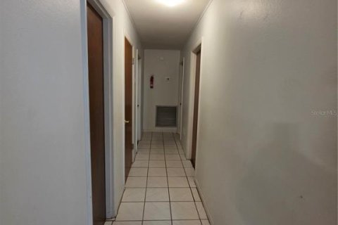 Villa ou maison à louer à Lakeland, Floride: 3 chambres, 126.9 m2 № 2408283 - photo 16
