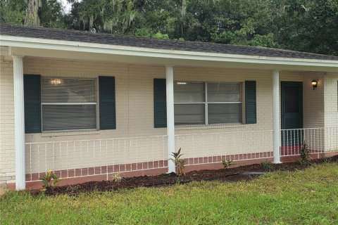 Villa ou maison à louer à Lakeland, Floride: 3 chambres, 126.9 m2 № 2408283 - photo 2