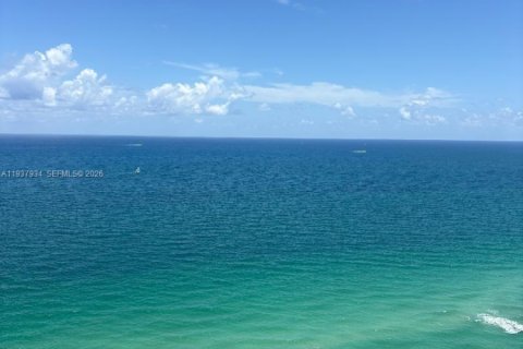 Condominio en alquiler en Sunny Isles Beach, Florida, 4 dormitorios, 230.86 m2 № 2059838 - foto 9