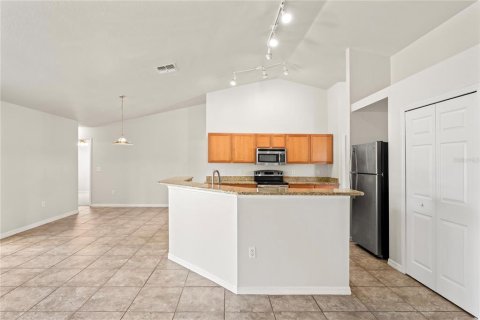 Casa en venta en Spring Hill, Florida, 4 dormitorios, 207.73 m2 № 1680891 - foto 9